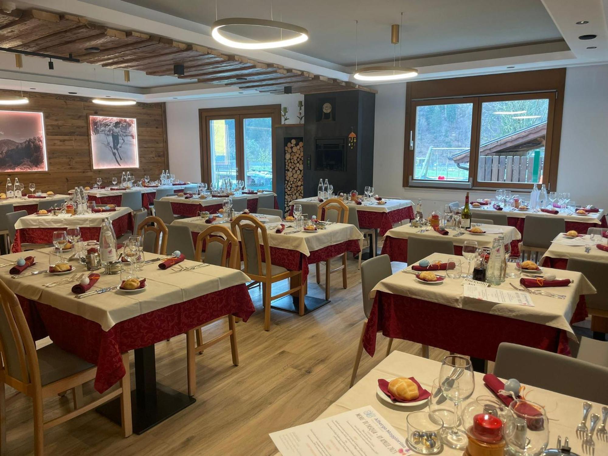 Albergo Maggiorina ベッツェッカ エクステリア 写真