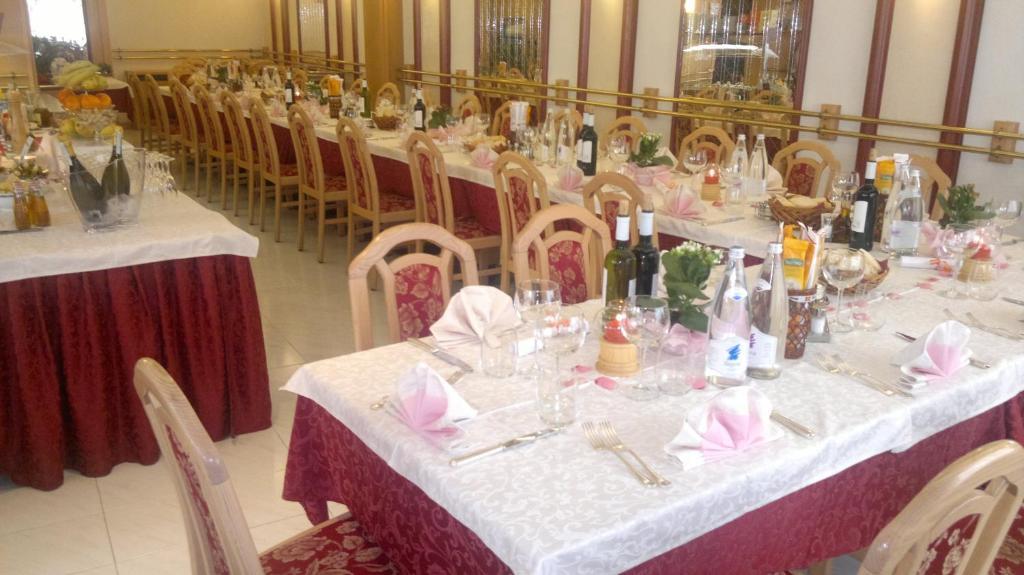 Albergo Maggiorina ベッツェッカ エクステリア 写真