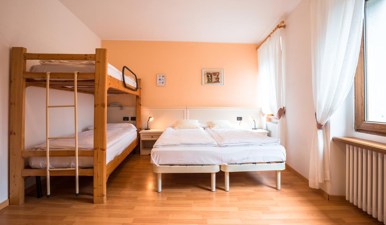 Albergo Maggiorina ベッツェッカ エクステリア 写真